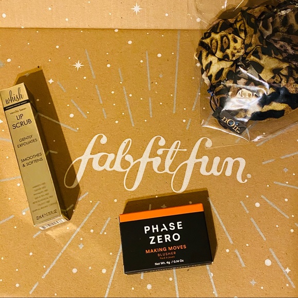 fabfitfun Other - Fabfitfun Hair/Lip/Face bundle